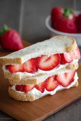 4-ingredient Strawberry Sando