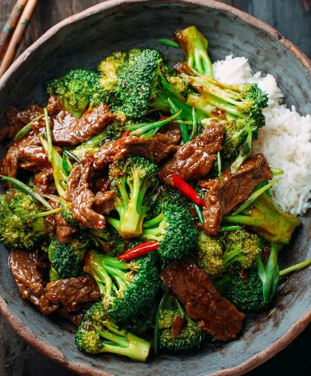 Chinese Beef and Broccoli (牛肉炒西兰花)